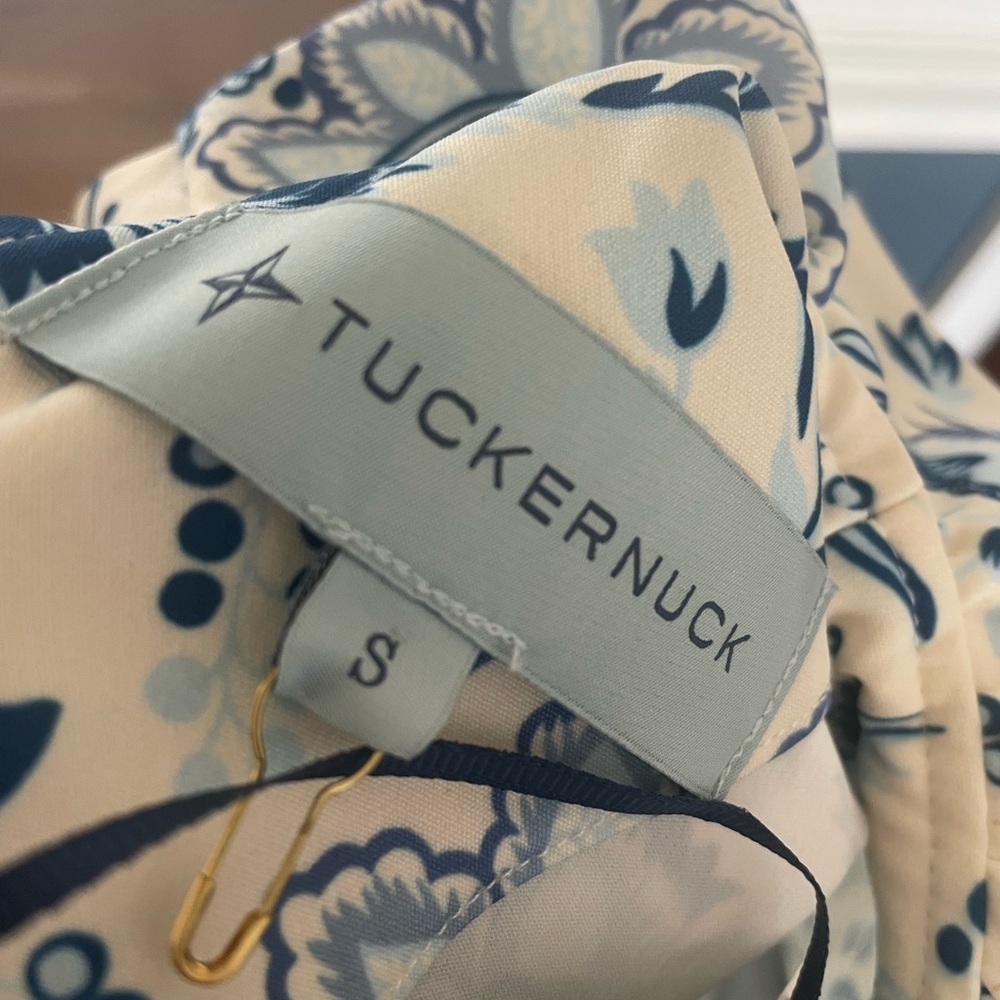 Tuckernuck Daphne dress nwt!! Spring bow blue and white dress floral - Picture 6 of 7